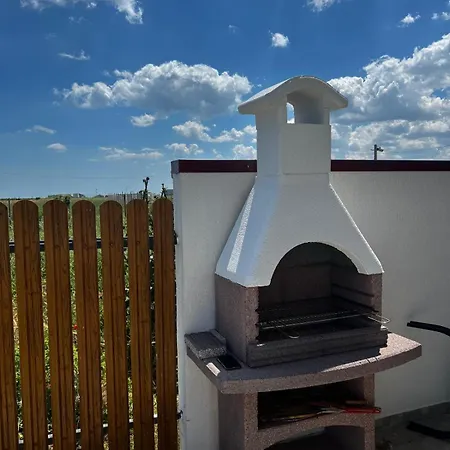 Pensiunea Casa Alba * Tuzla