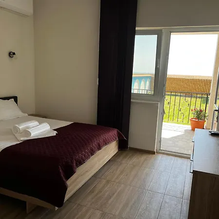 Pensiunea Casa Alba Maison d'hôtes *