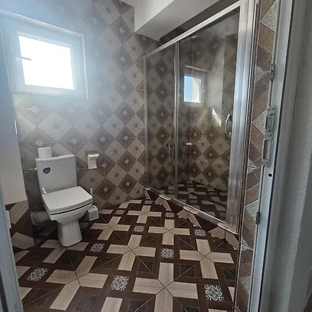 Pensiunea Casa Alba Tuzla